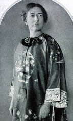 harriet monroe image link to yale library, editor of poetry, and the imagists