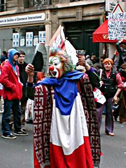 clown at paris demo on notes from a paris garret by nessa o'mahony on deaddrunkdublin.com